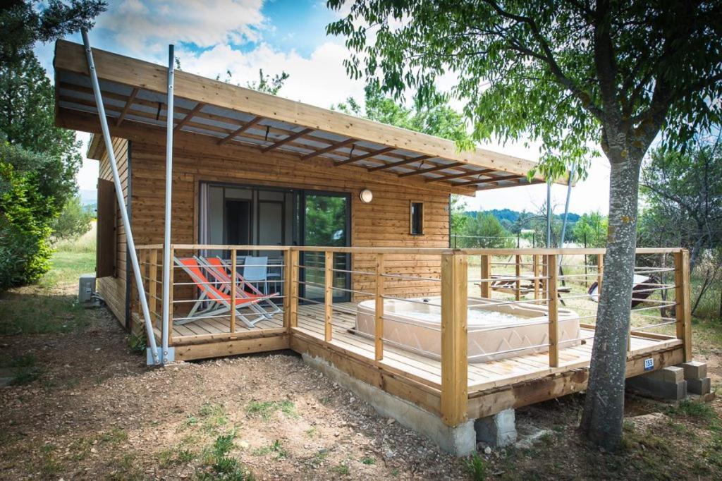 Camping Les Hautes Prairies Lourmarin Eksteriør bilde