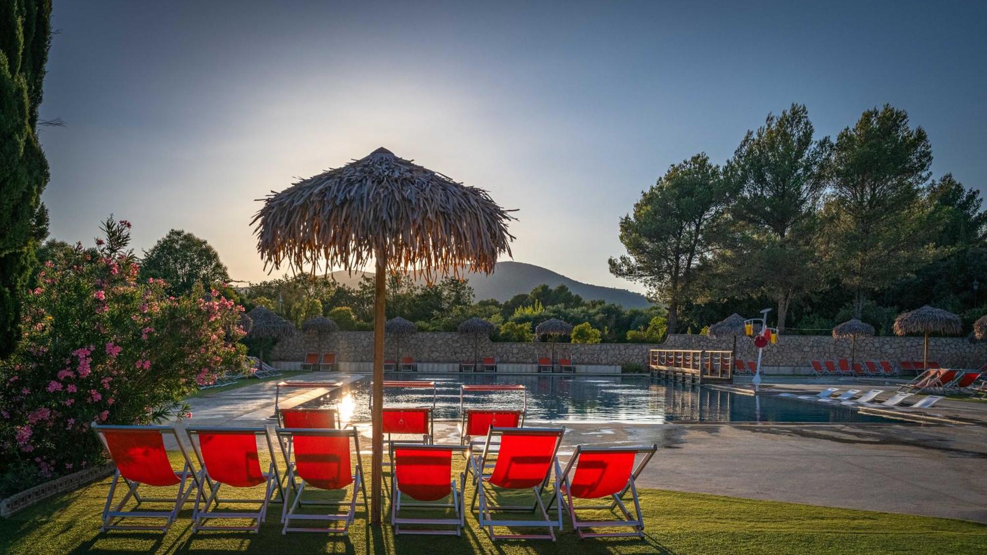 Camping Les Hautes Prairies Lourmarin Eksteriør bilde